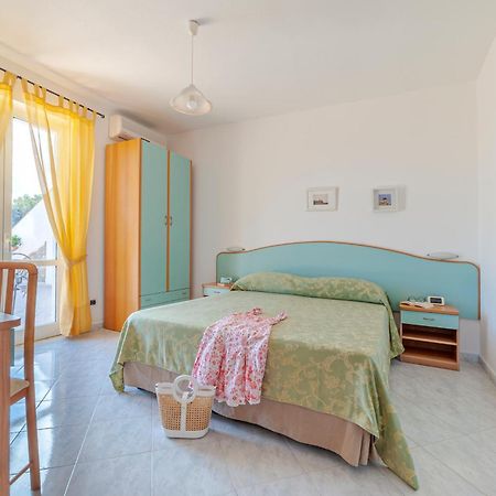 Отель Poggio Del Sole Форио Экстерьер фото